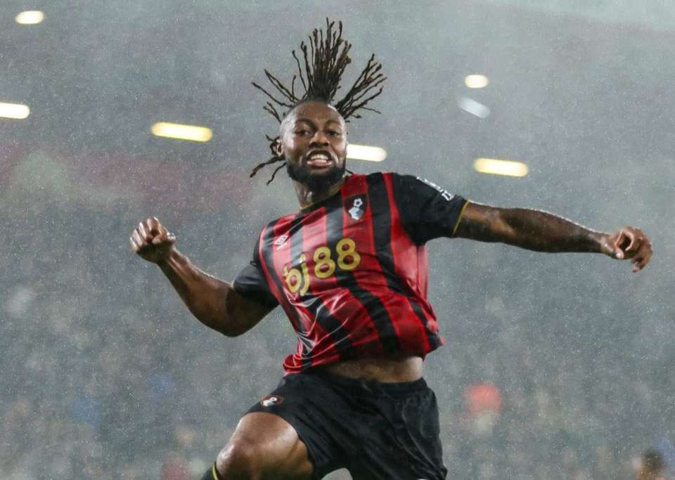 月的呵护你 月的呵护你