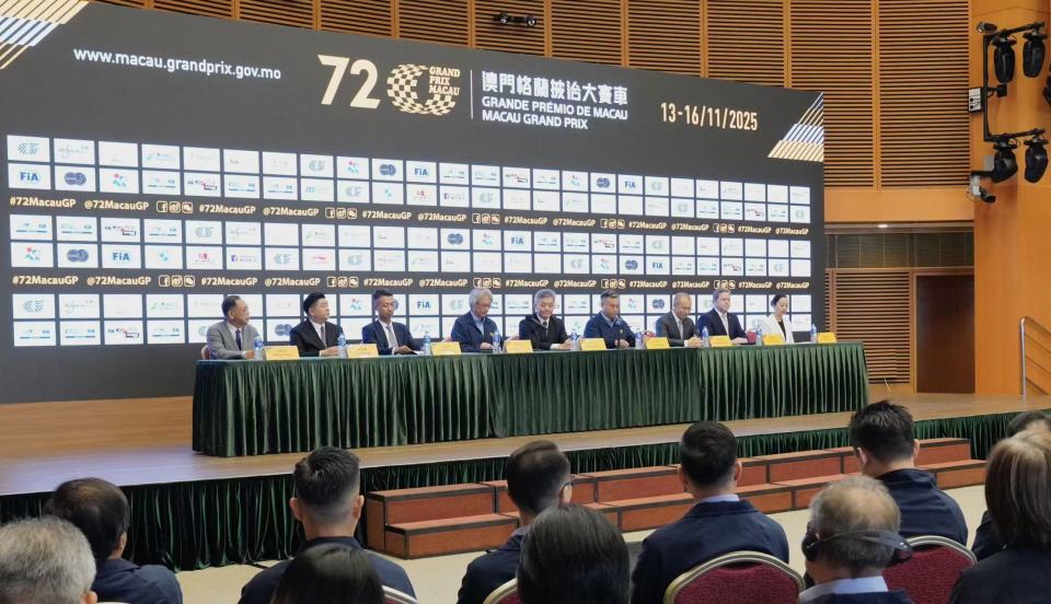 CR世界巡, 标志性体育 CR世界巡, 标志性体育